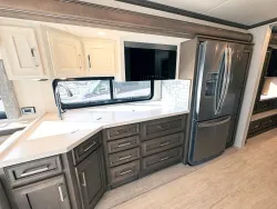 2026 Newmar Ventana 3512 | Thumbnail Photo 9 of 28