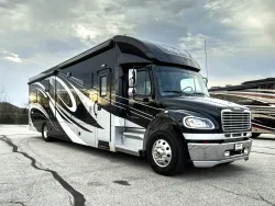 2018 Renegade Verona 40VBH | Thumbnail Photo 7 of 26