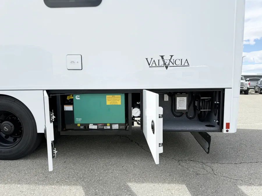 2026 Renegade Valencia 39RB | Photo 27 of 29