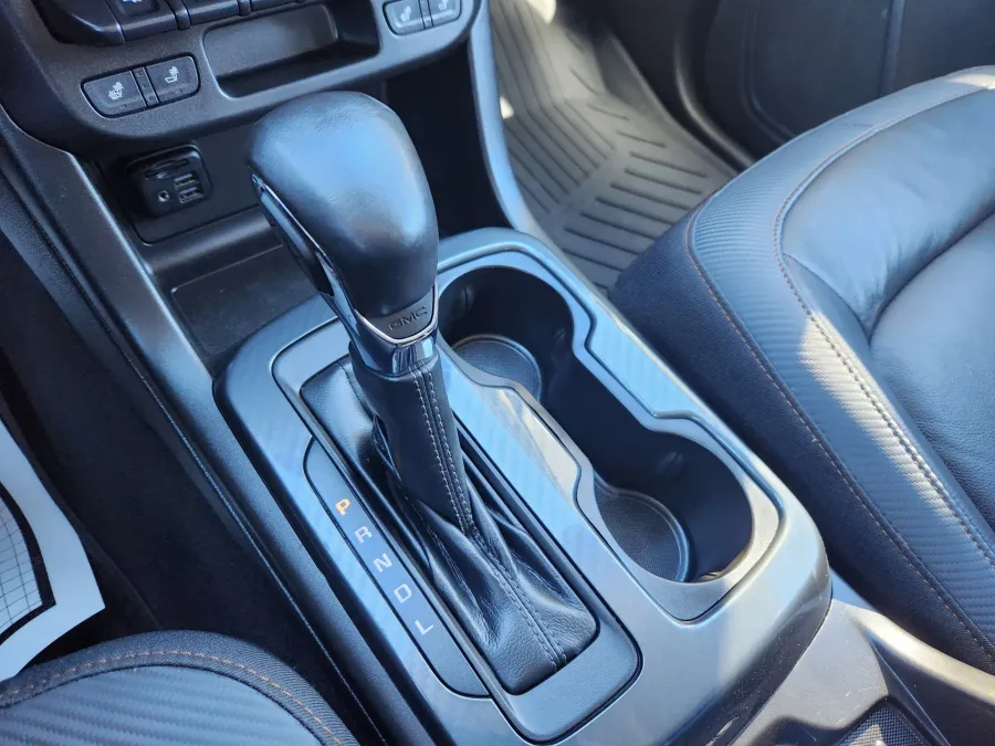 2022 GMC Canyon 4WD AT4 w/Leather | Photo 29 of 31