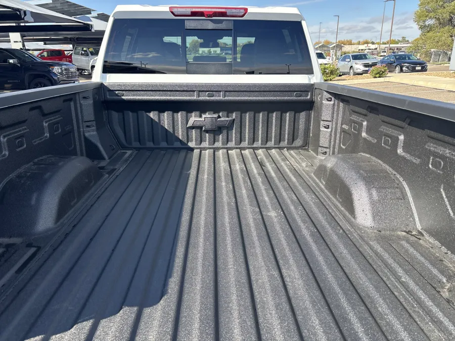 2026 Chevrolet Silverado 2500HD LTZ | Photo 8 of 20