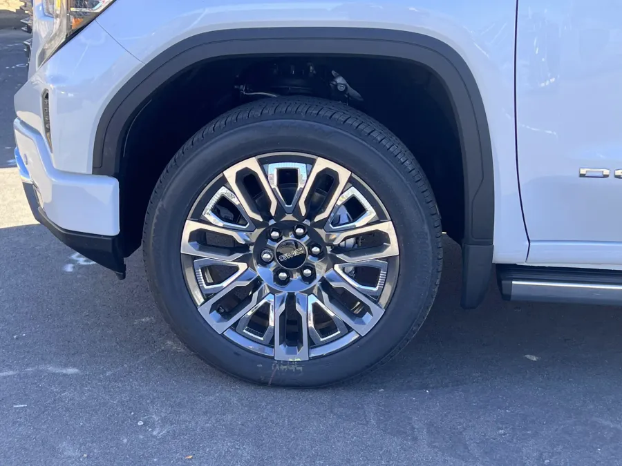 2026 GMC Sierra 1500 Denali Ultimate | Photo 20 of 28