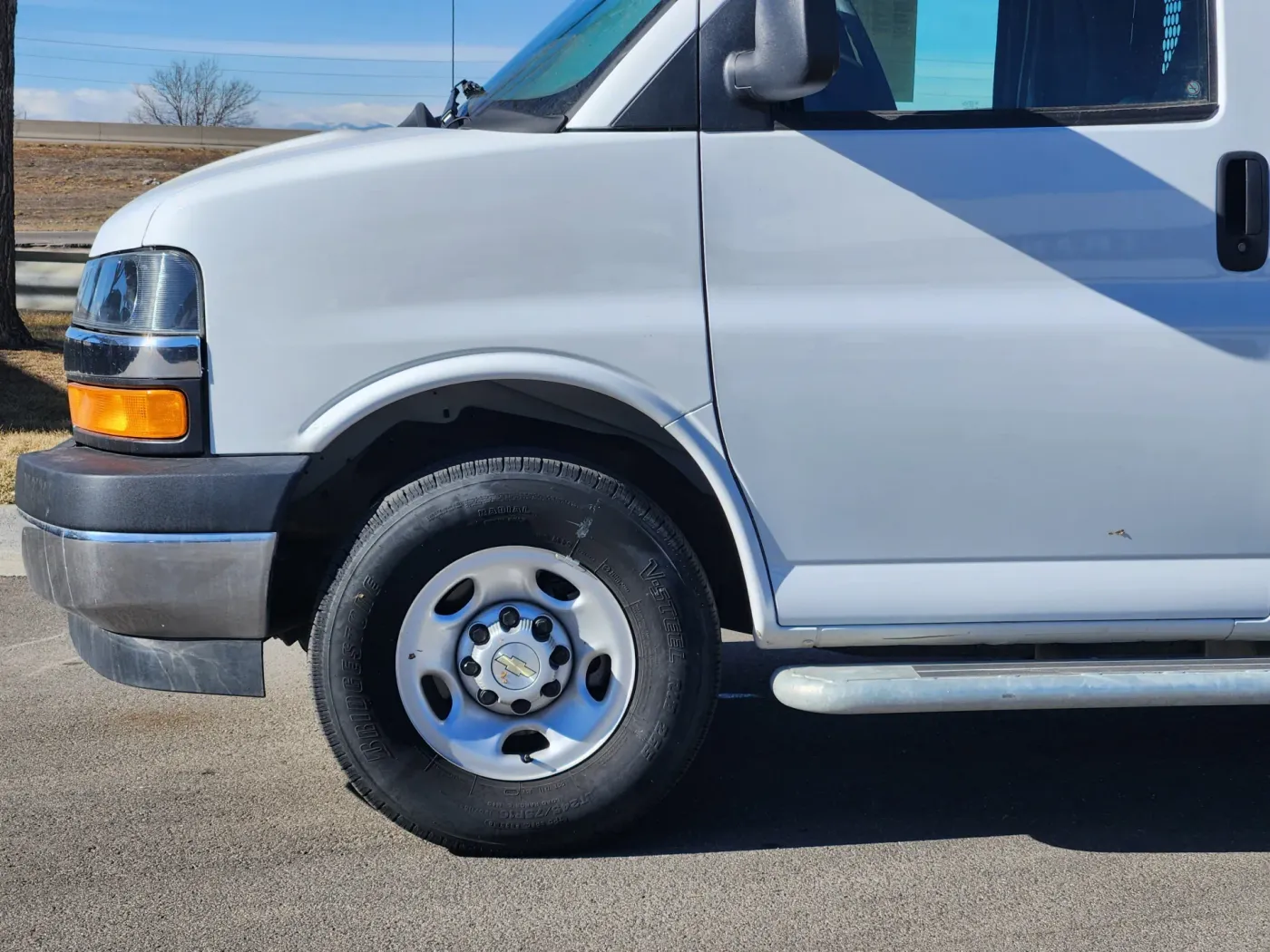 2024 Chevrolet Express Cargo Van CARGO | Photo 3 of 20