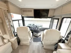 2023 Newmar Ventana 4326 | Thumbnail Photo 6 of 34