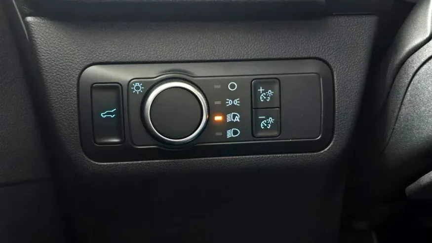 2026 Ford Escape | Photo 13 of 25