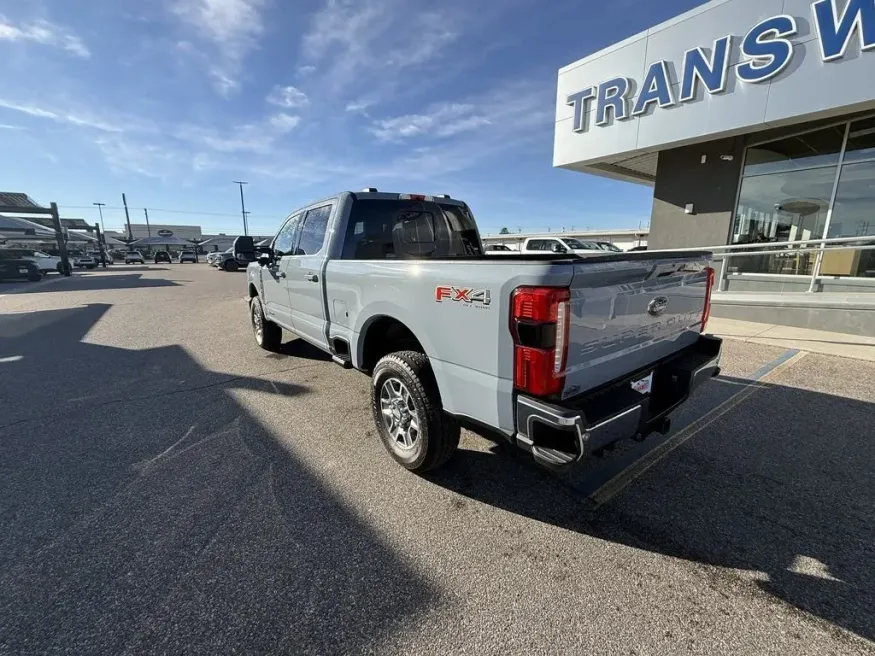 2026 Ford Super Duty F-250 | Photo 7 of 30
