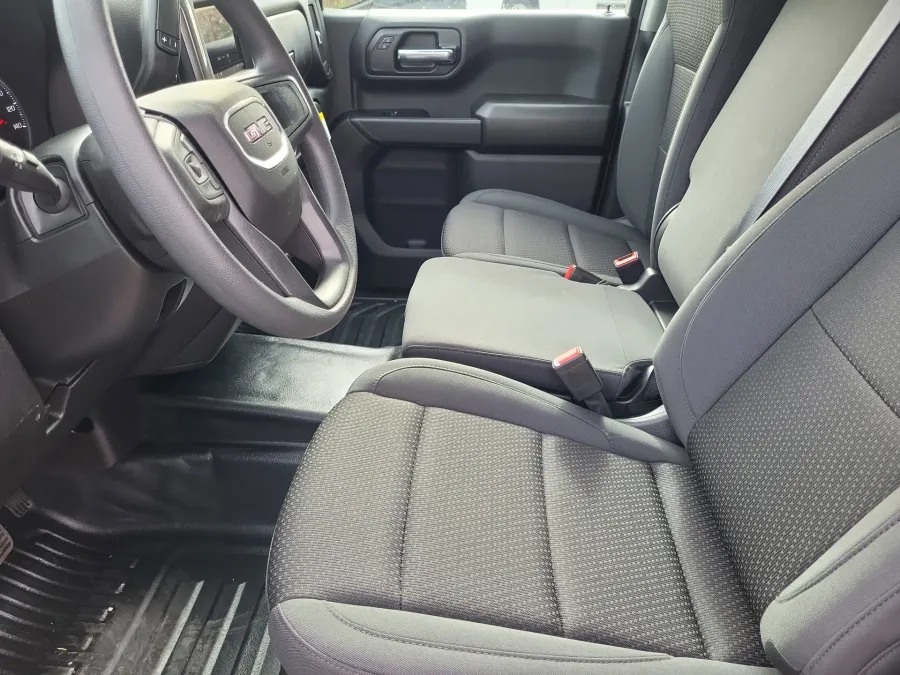 2026 GMC Sierra 1500 Pro | Photo 8 of 23