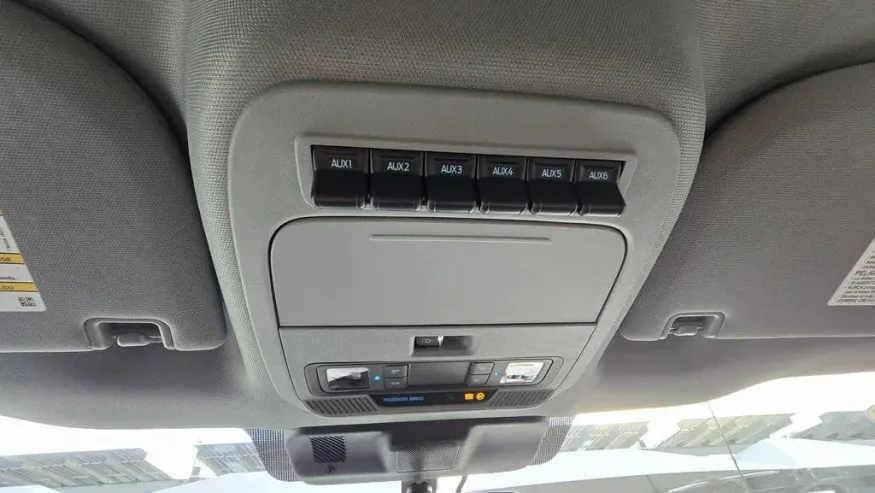 2026 Ford Super Duty F-350 | Photo 25 of 30