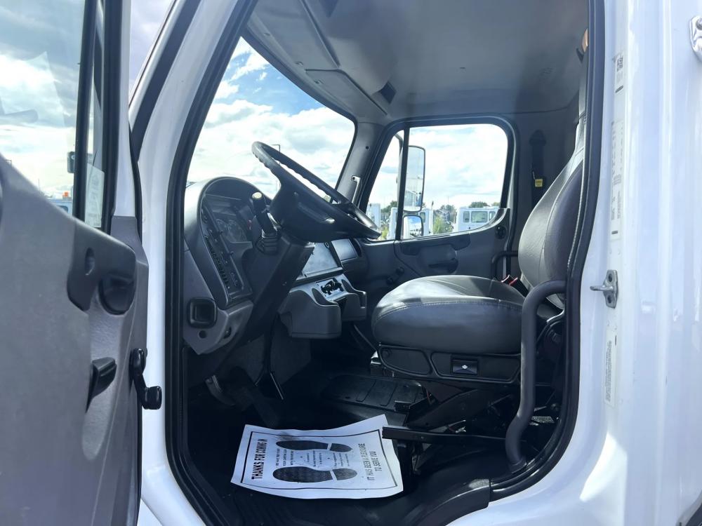 2019 Freightliner M2 106 | Photo 12 of 18