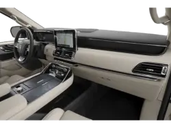 2019 Lincoln Navigator | Thumbnail Photo 12 of 14