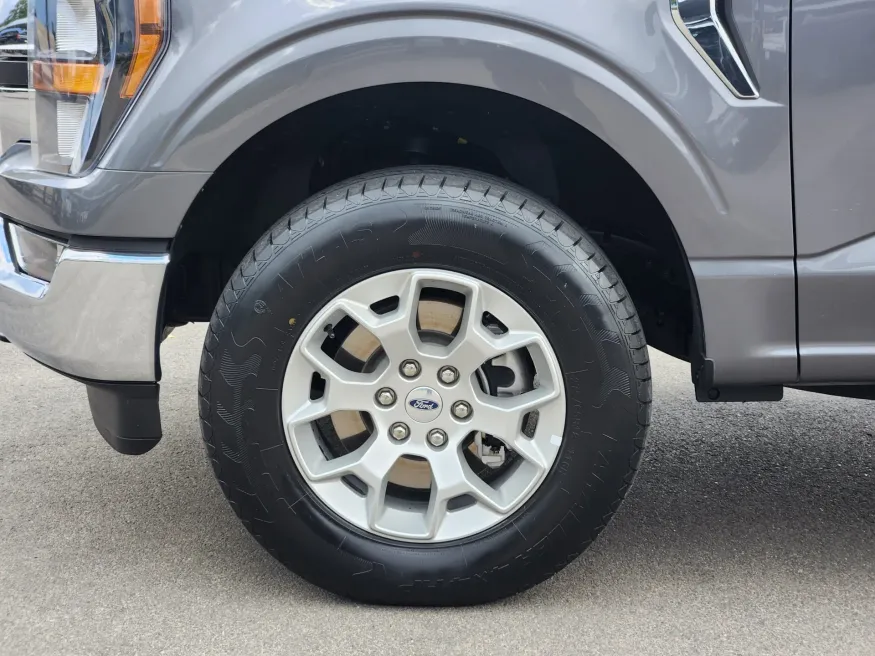 2023 Ford F-150 XL | Photo 22 of 30