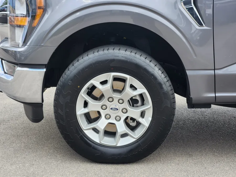 2023 Ford F-150 XL | Photo 22 of 30