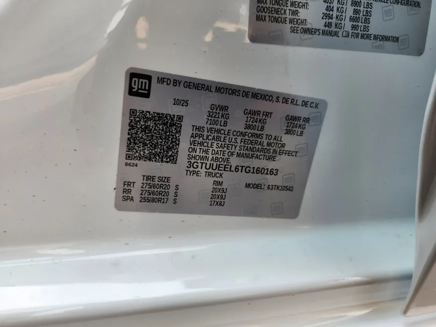 2026 GMC Sierra 1500 AT4 | Photo 20 of 30