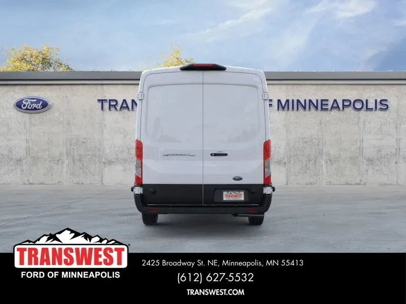 2025 Ford E-Transit-350 Base | Photo 4 of 21
