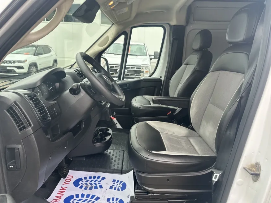 2023 RAM ProMaster 2500 High Roof | Photo 7 of 16