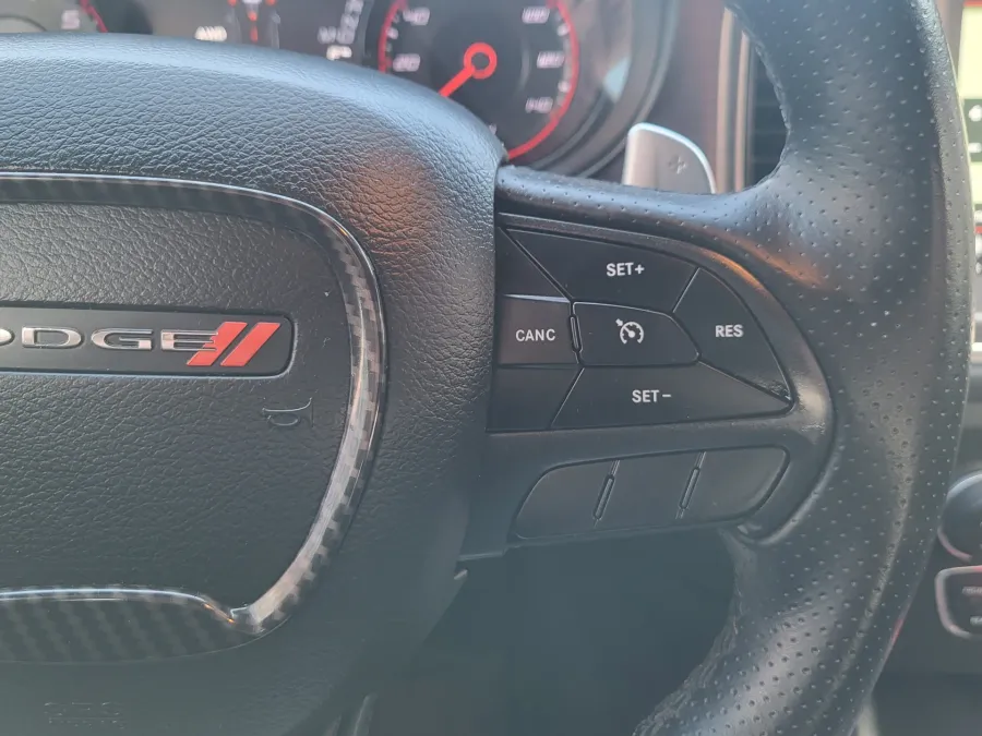 2018 Dodge Charger GT | Photo 31 of 35