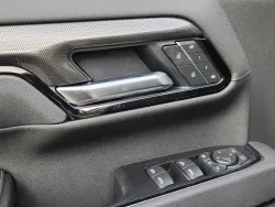 2026 GMC Sierra 2500HD AT4 | Thumbnail Photo 6 of 27