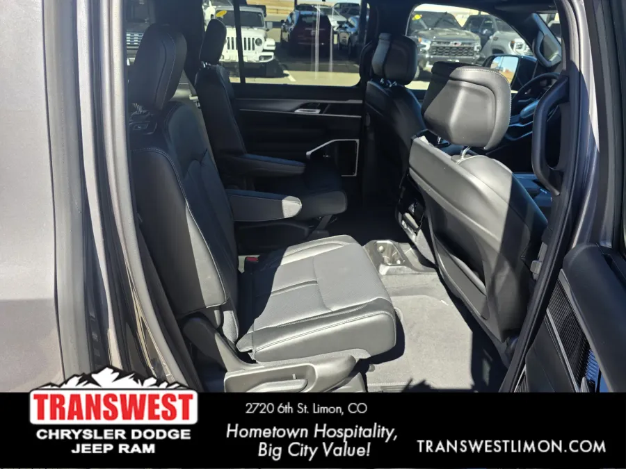 2026 Jeep Grand Wagoneer Limited Reserve | Photo 19 of 29