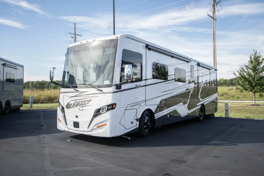 2026 Tiffin Allegro Red 37BA | Photo 8 of 27