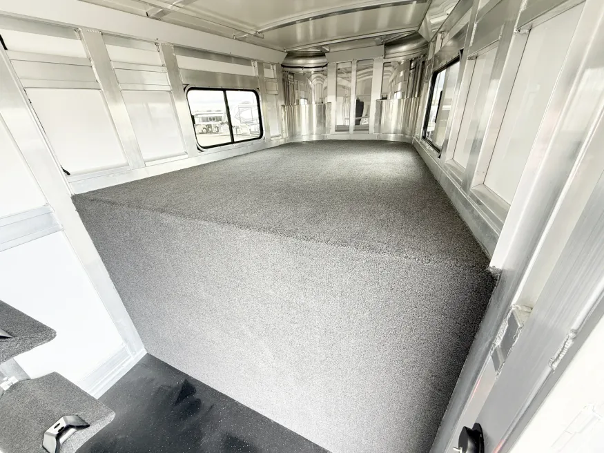 2027 Cimarron Norstar Warmblood 2HGN | Photo 5 of 20