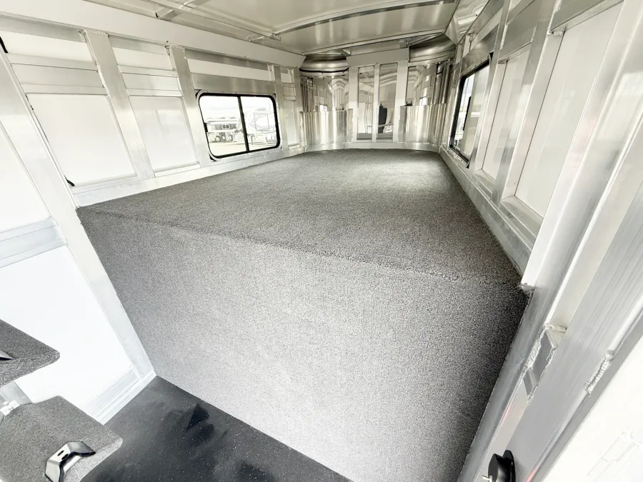 2027 Cimarron Norstar Warmblood 2HGN | Photo 5 of 20