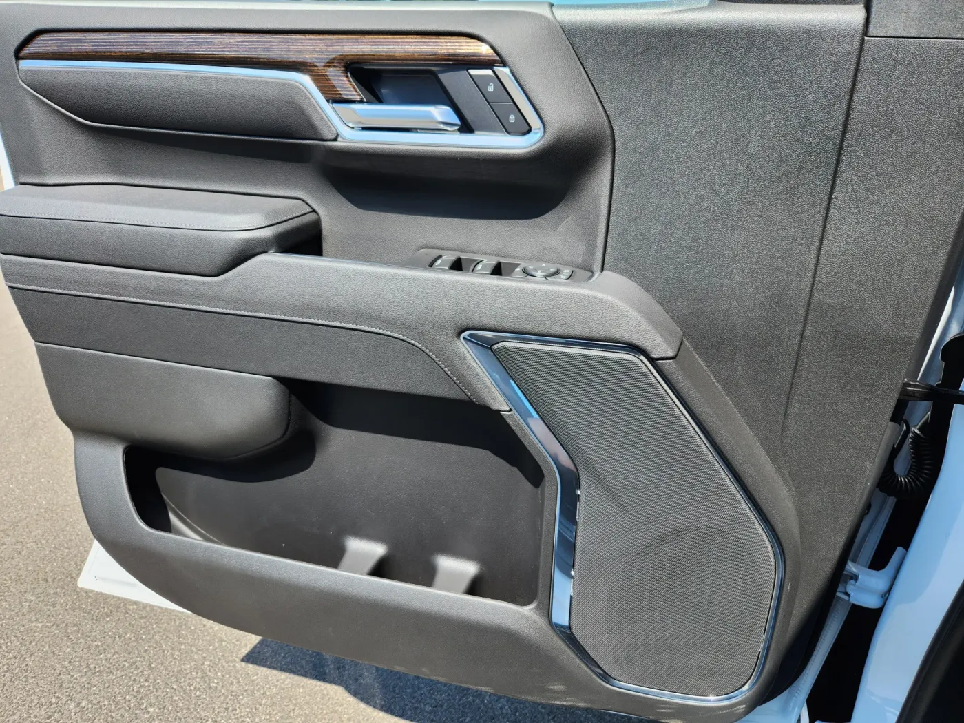 2026 GMC Sierra 1500 Elevation | Photo 5 of 28