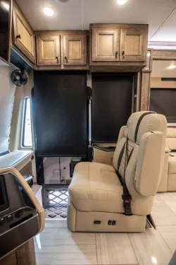 2026 Tiffin Phaeton 44OH | Thumbnail Photo 11 of 31