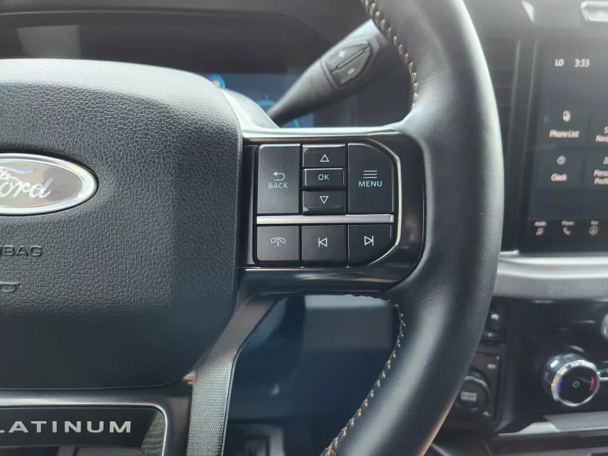 2024 Ford Super Duty F-350 SRW | Photo 26 of 33