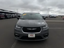 2025 Chrysler Pacifica Select | Thumbnail Photo 2 of 20