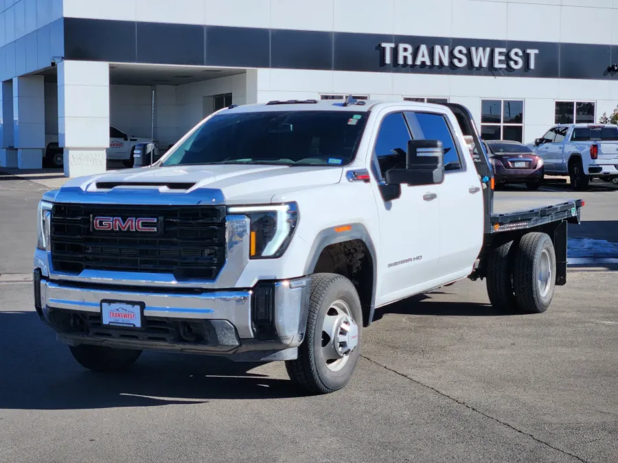 2025 GMC Sierra 3500HD CC Pro | Photo 5 of 5