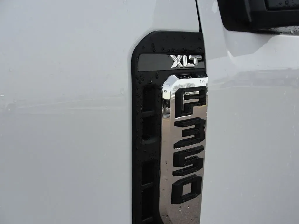 2026 Ford Super Duty F-350 XLT | Photo 5 of 16