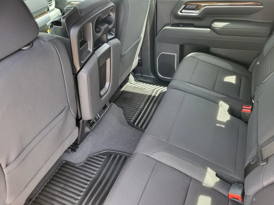 2026 GMC Sierra 2500HD SLE | Photo 21 of 24