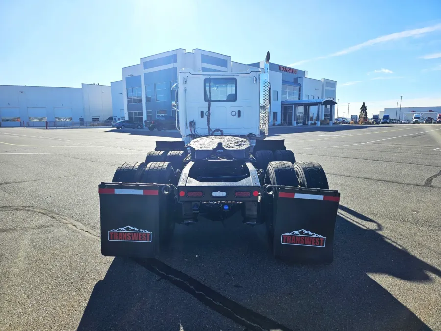 2025 Western Star 47X | Photo 6 of 16