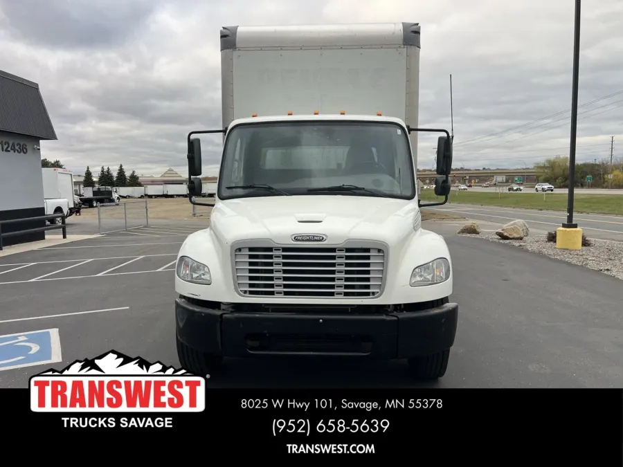 2020 Freightliner M2 106 | Photo 3 of 13