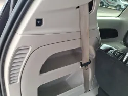 2023 Chrysler Pacifica Touring L | Thumbnail Photo 9 of 23