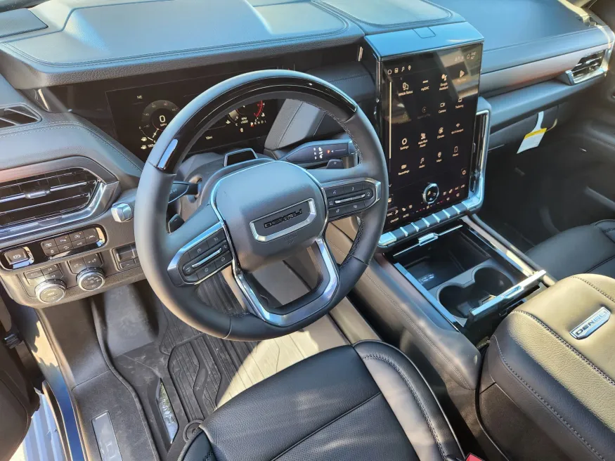 2026 GMC Yukon XL Denali | Photo 7 of 30