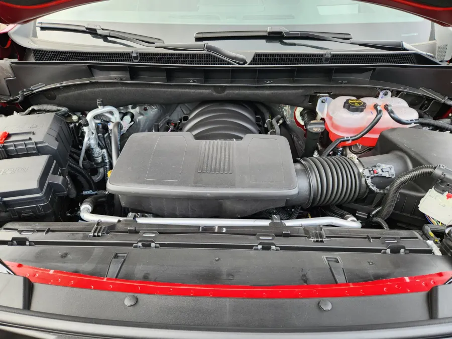 2026 GMC Yukon XL AT4 Ultimate | Photo 23 of 25