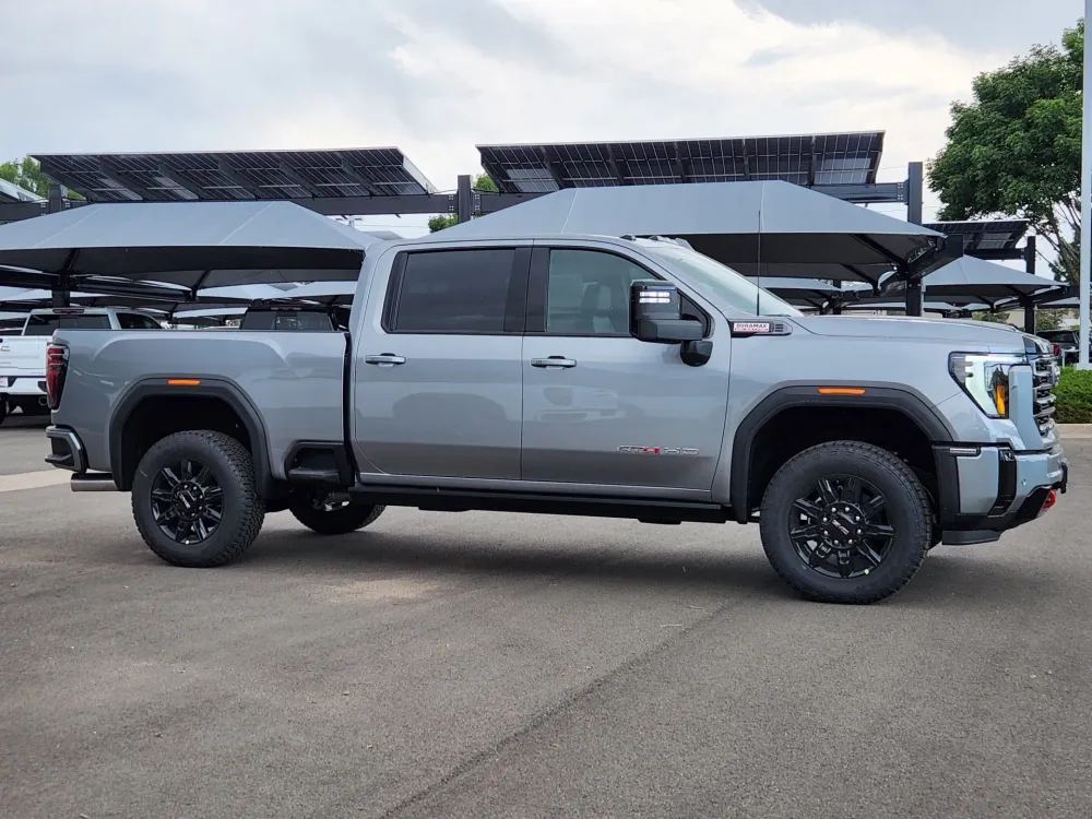 2025 GMC Sierra 2500HD AT4