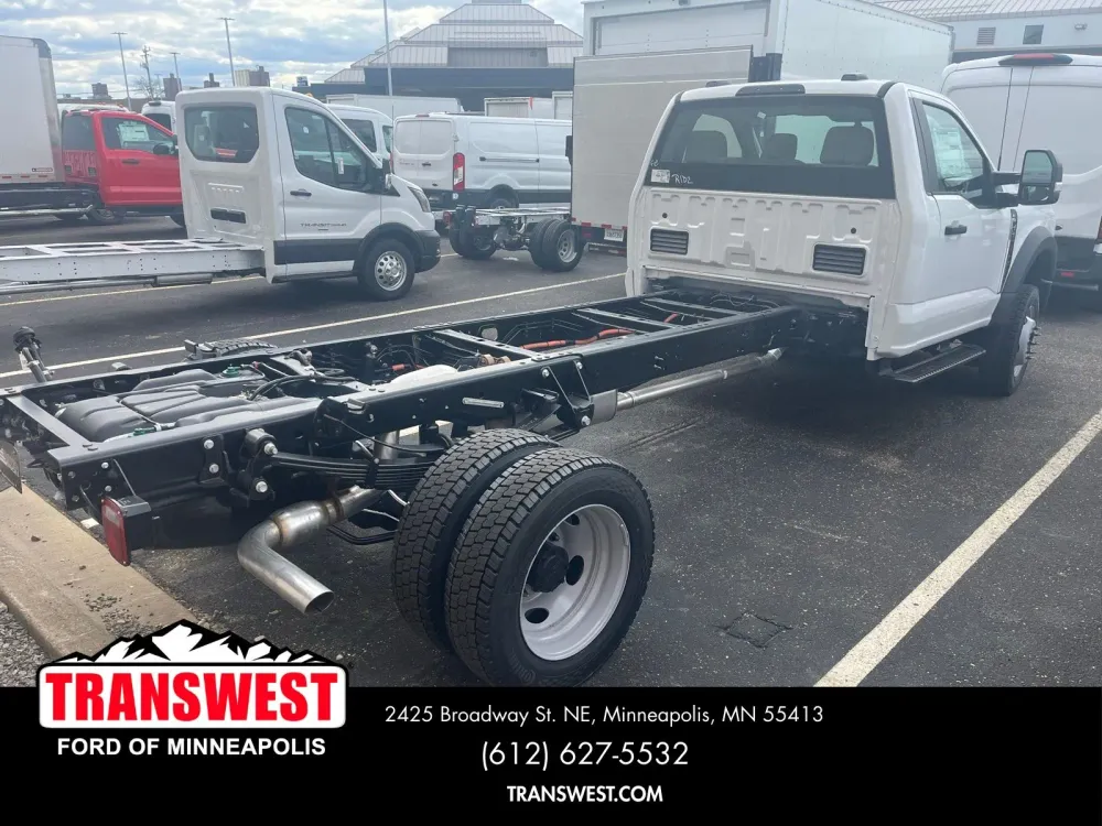 2025 Ford Super Duty F-550 XL