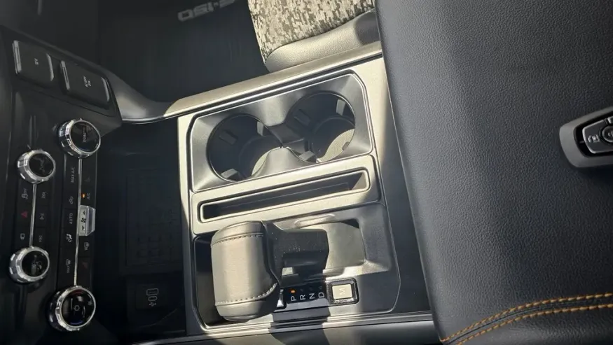 2025 Ford F-150 | Photo 13 of 30