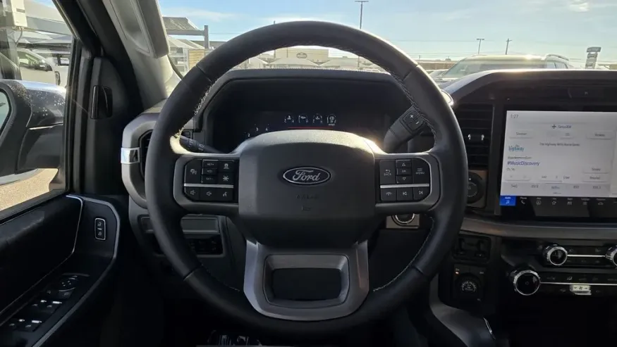 2025 Ford F-150 | Photo 28 of 42