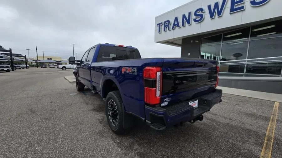 2026 Ford Super Duty F-350 | Photo 8 of 37