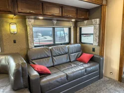 2018 Renegade Verona 40VBH | Thumbnail Photo 13 of 26