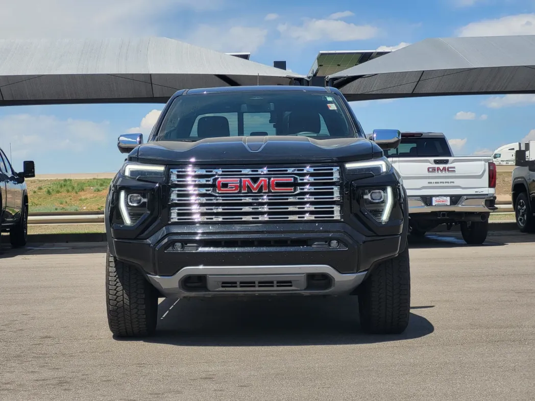 2025 GMC Canyon 4WD Denali 