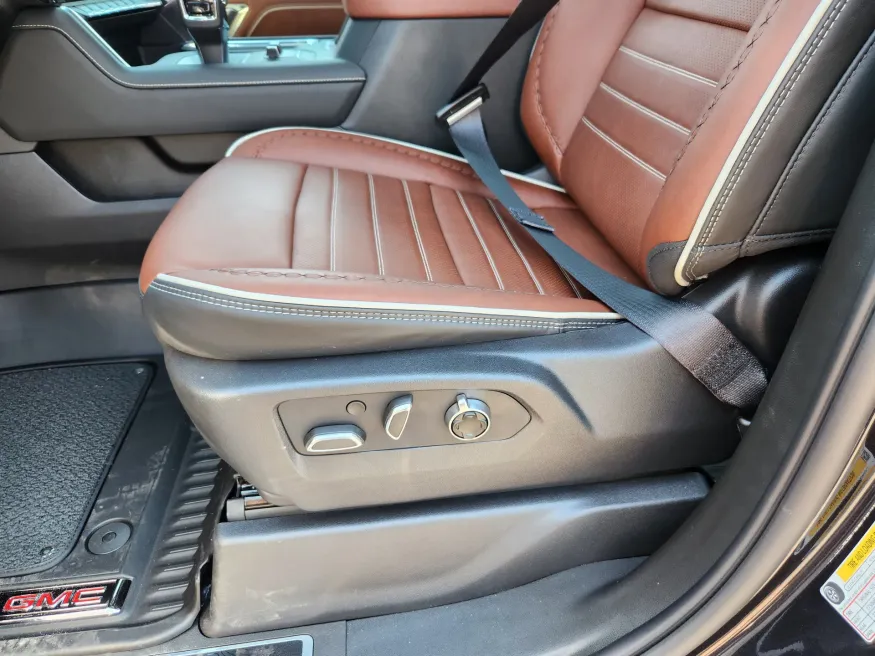 2026 GMC Sierra 1500 Denali Ultimate | Photo 9 of 31