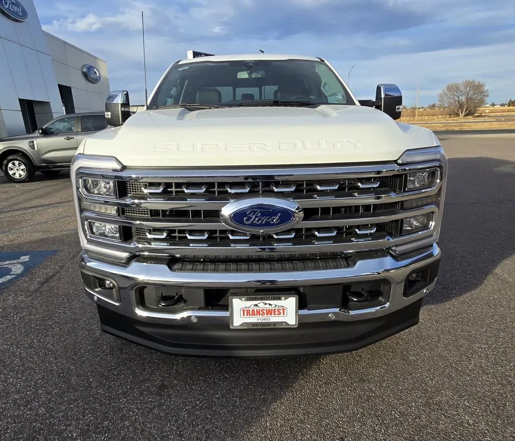 2026 Ford Super Duty F-250 | Photo 2 of 38