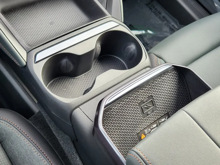 2026 GMC Terrain AT4 | Photo 14 of 23