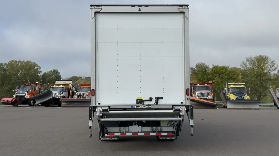 2026 Freightliner M2 106 | Photo 4 of 19