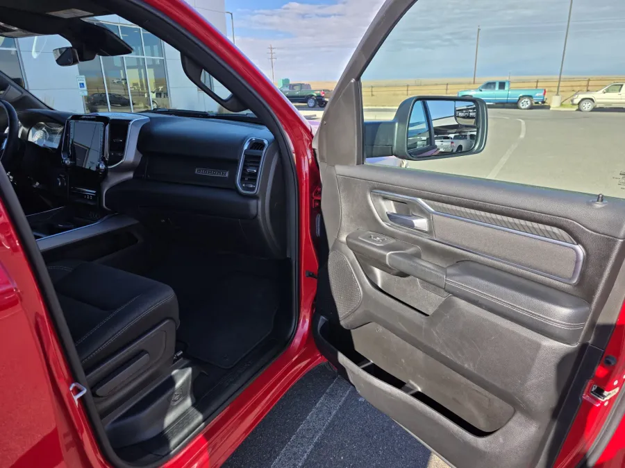 2025 RAM 1500 Big Horn | Photo 21 of 34