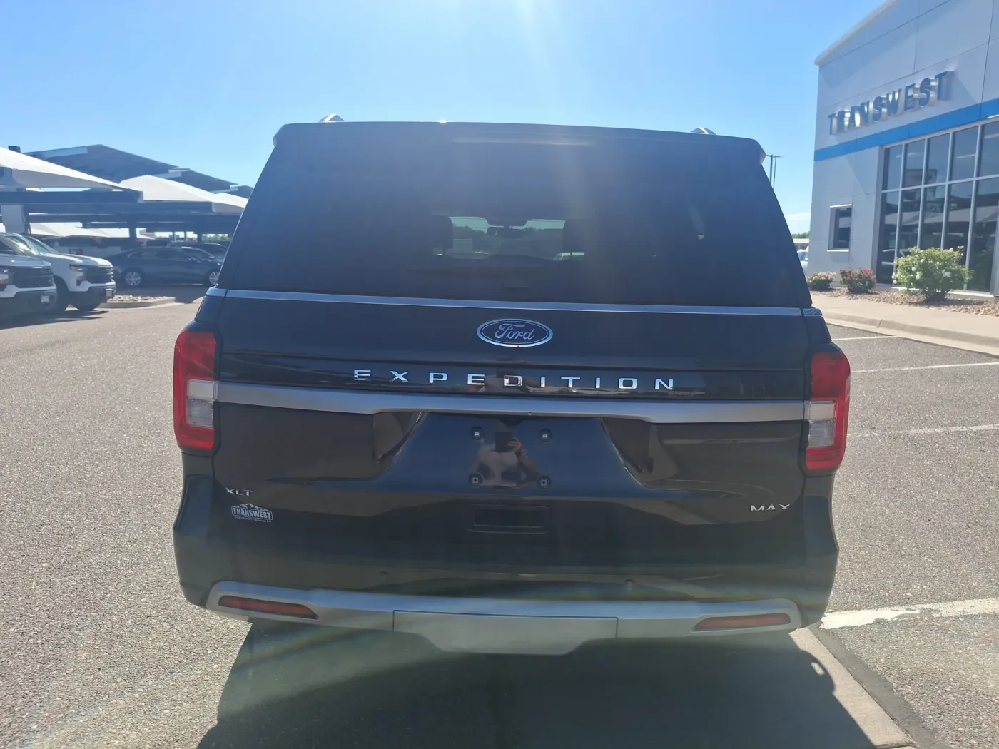 2024 Ford Expedition Max XLT | Photo 3 of 23